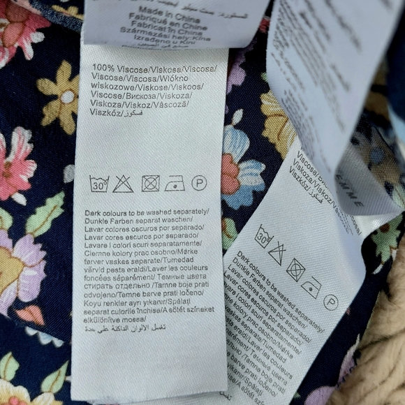 Two-Piece Floral Co-ord Set Floral Top & Shorts - Picture 11 of 11